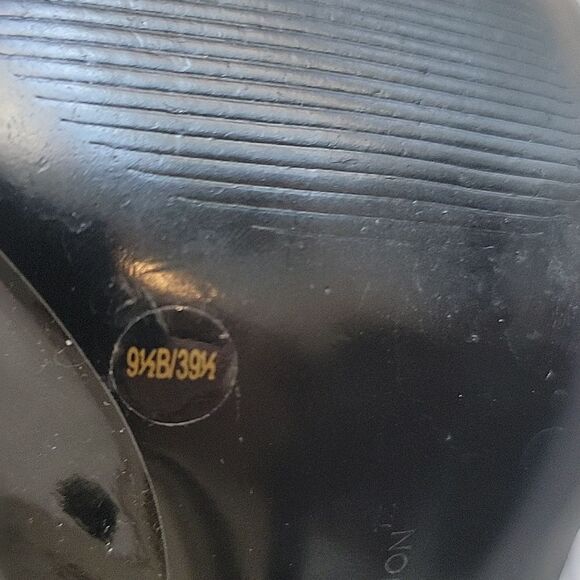 BCBGeneration Altero Black Heels with Buckle Detail Womens Size 9.5 - Picture 12 of 13